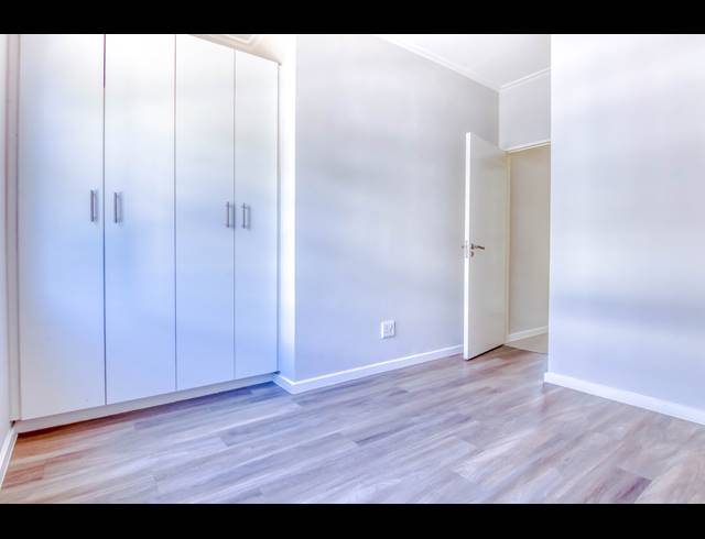 2 BEDROOM APARTMENT RENTED IN BRYANSTON